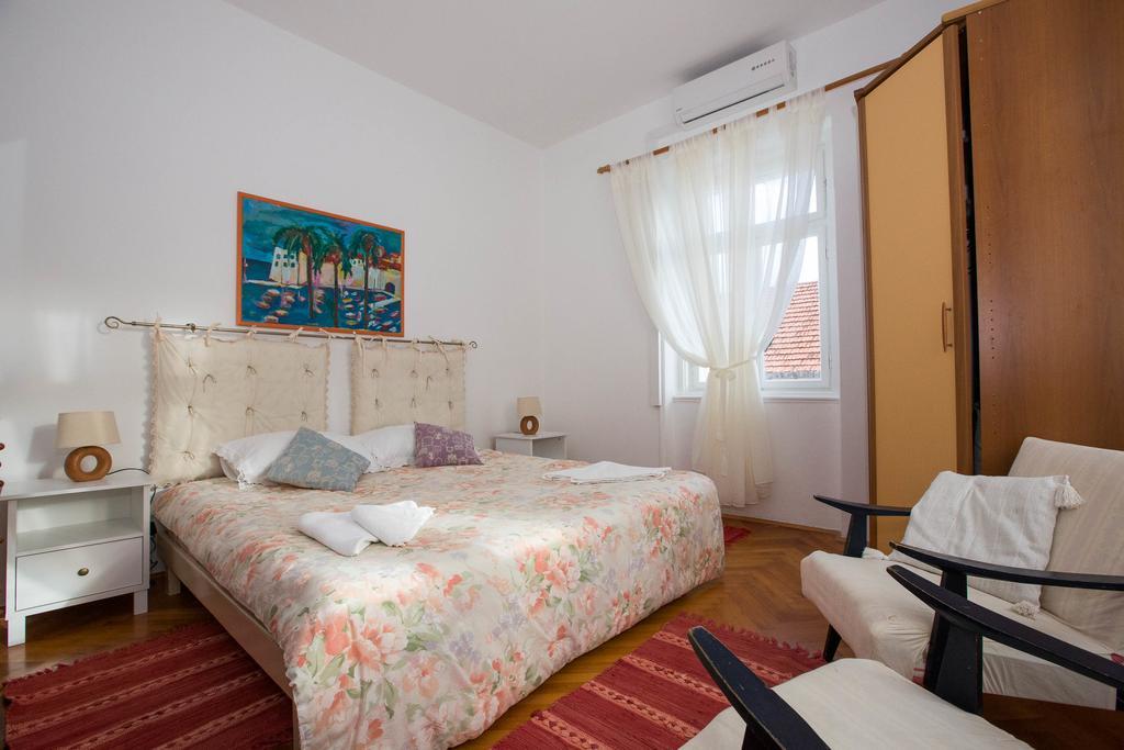 Apartment Bear Дубровник Екстер'єр фото